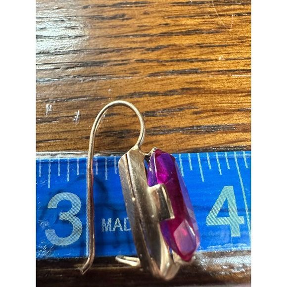 Large Ruby 14k gold vintage estate earrings #318 - Picture 13 of 16